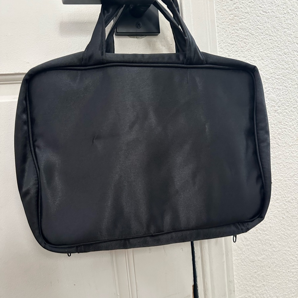 Palladio traveler cosmetics bag